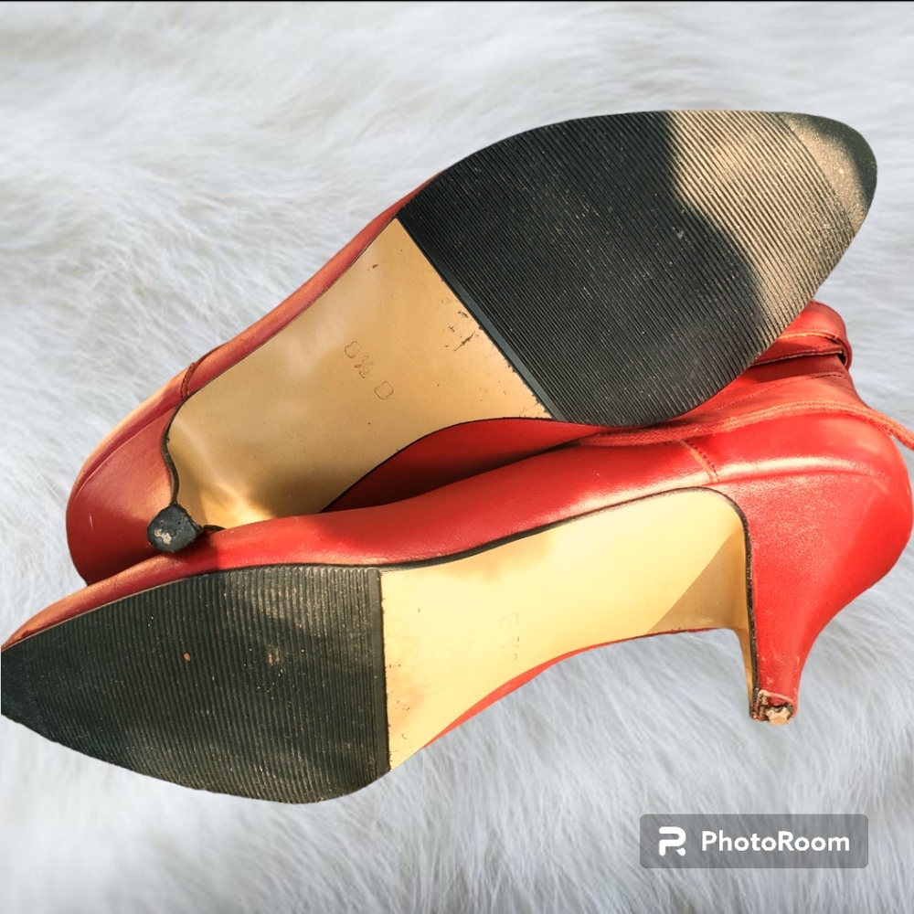 Vintage Red High heel ankle boots - Picture 8 of 15